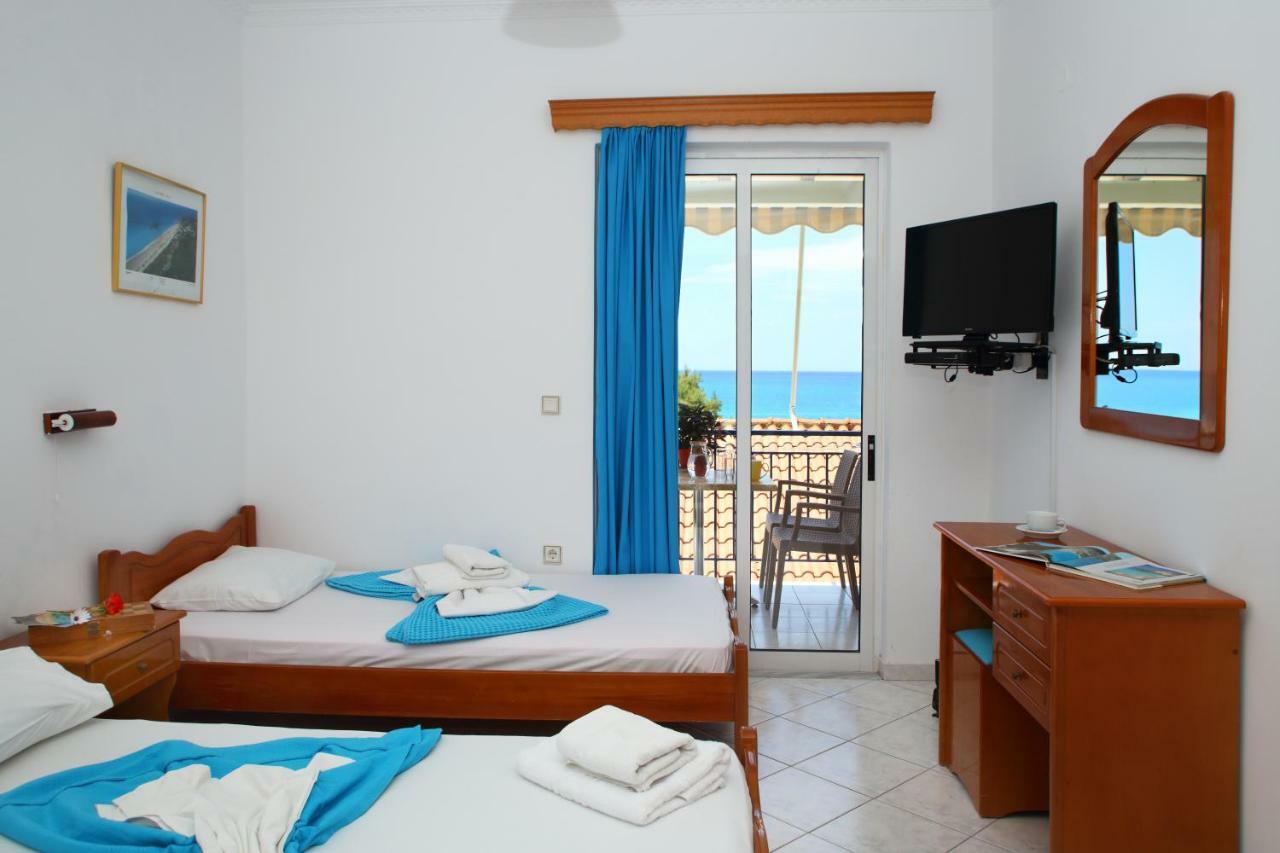 Theocharis Bros - Studios Apartments Áyios Nikítas Exteriér fotografie