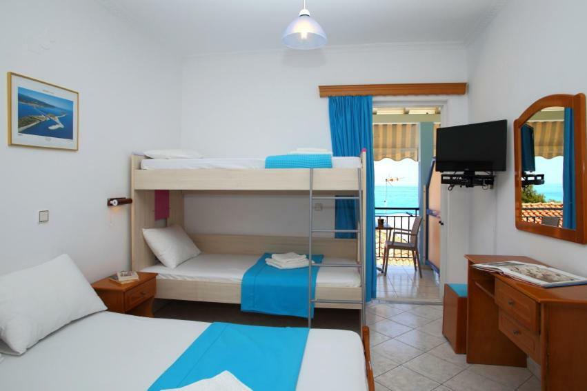 Theocharis Bros - Studios Apartments Áyios Nikítas Exteriér fotografie